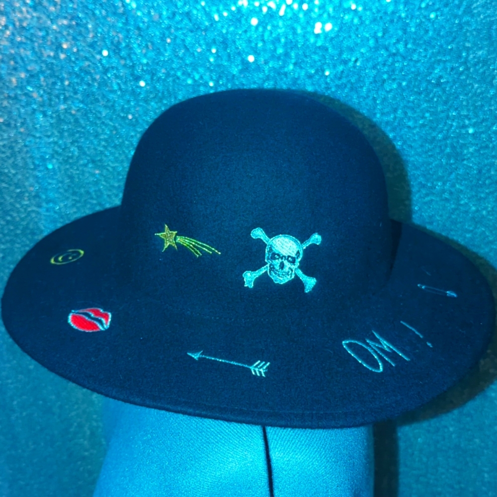 Pop art hat
